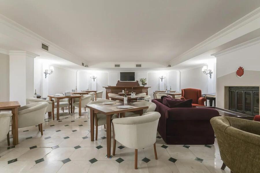 Bay Nihat Otel Lale