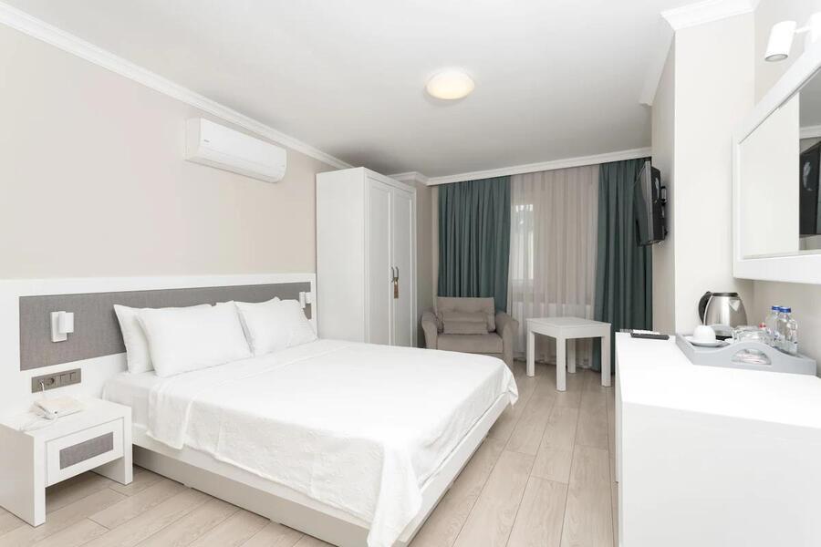 Bay Nihat Otel Lale