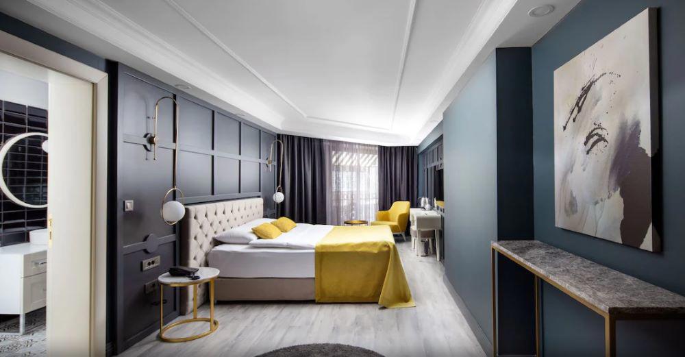 B Loft Hotel