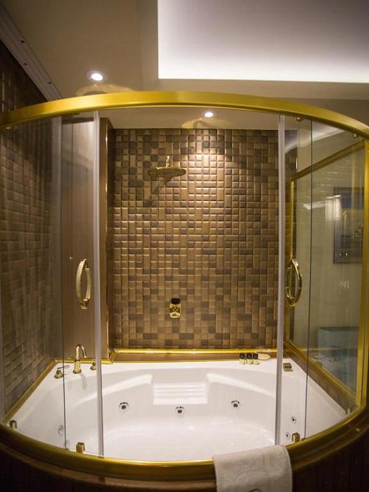 Bonne Sante Hotel