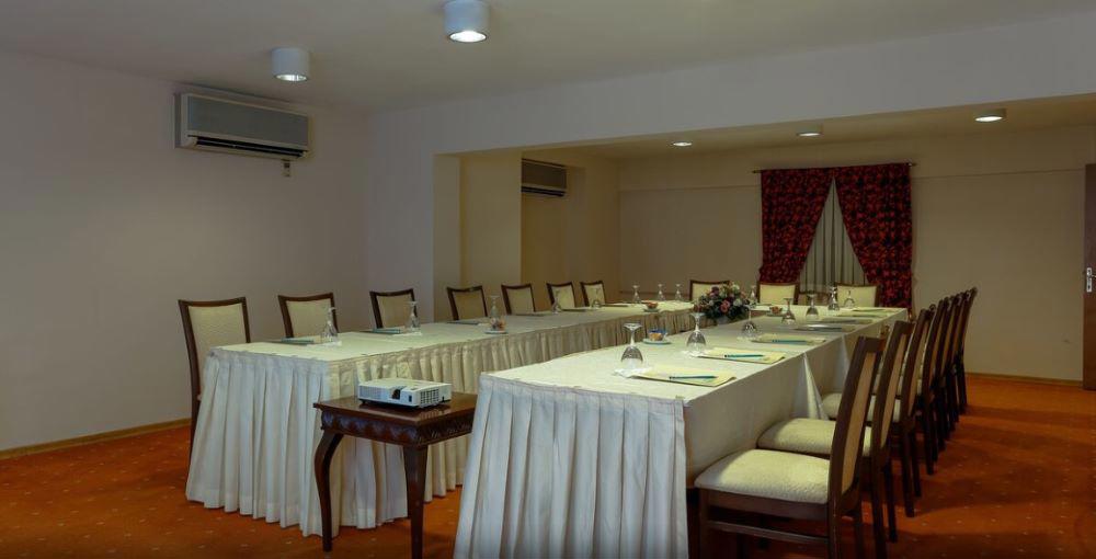Central Hotel