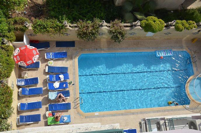 Casa Cleo Suites Hotel