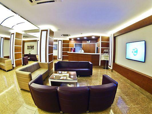 Gold Hotel