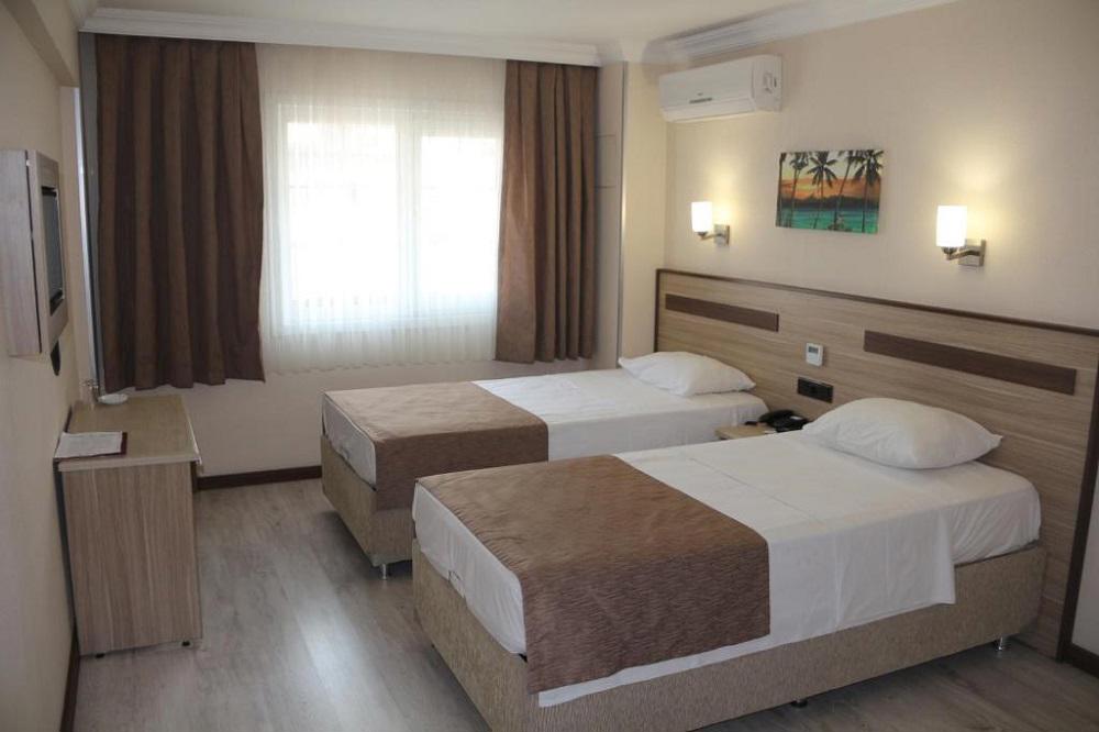 Gold Hotel