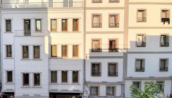 Raimond Hotel