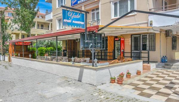 Yade Apart Pension