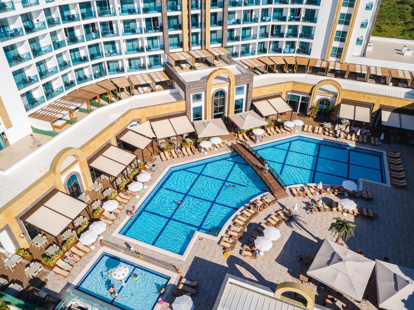The Lumos Deluxe Resort Hotel & Spa