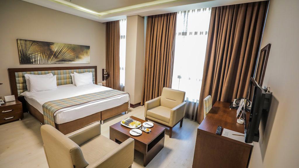 Tzob Akman Otel