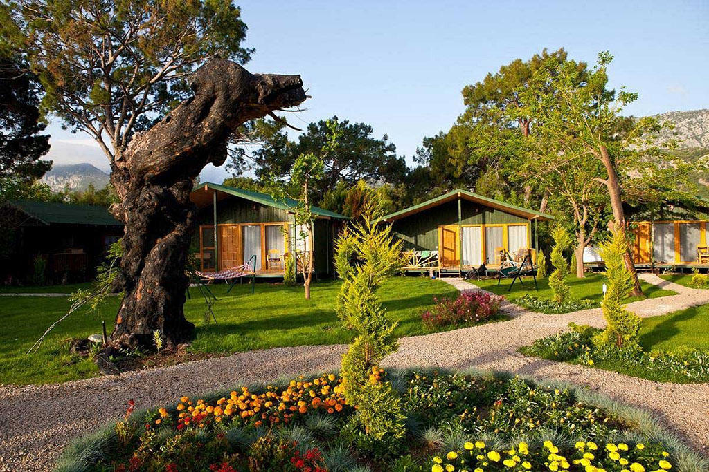 Etenna Beach Bungalows