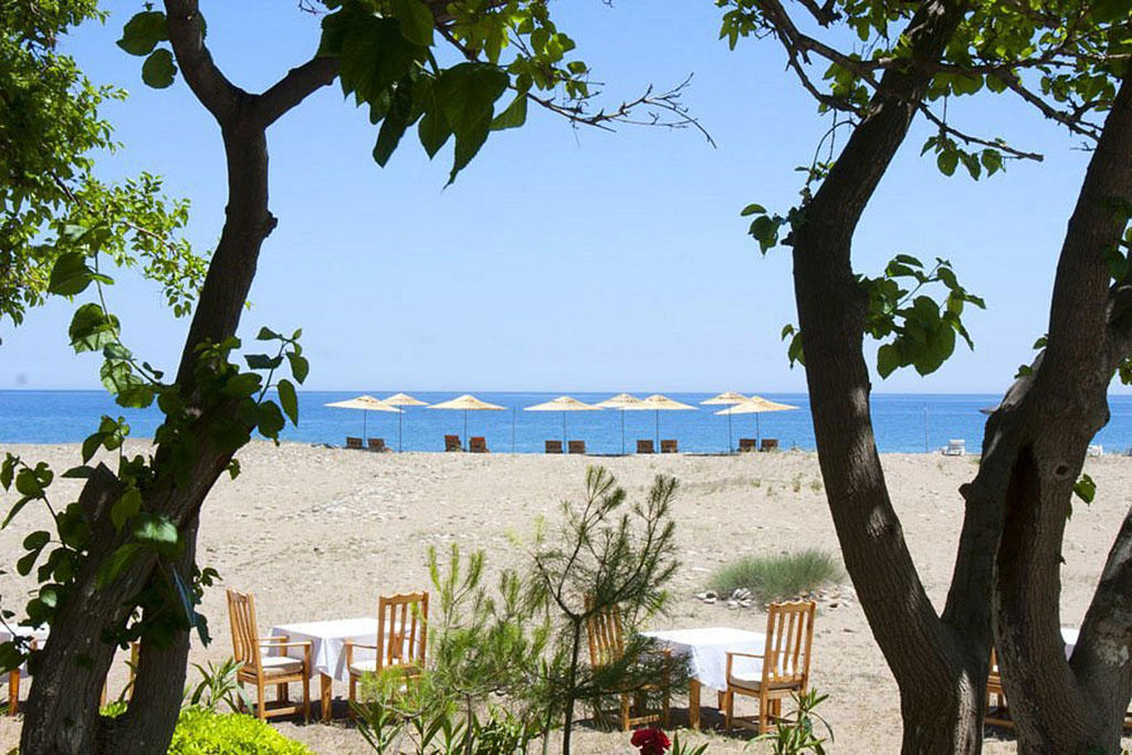 Etenna Beach Bungalows