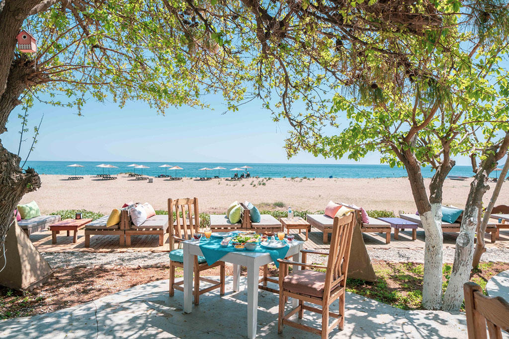 Etenna Beach Bungalows