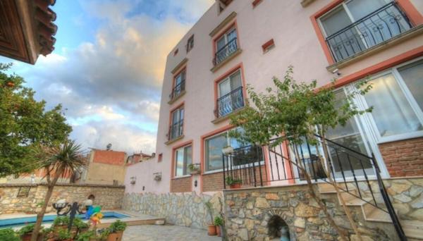 Nazar Hotel