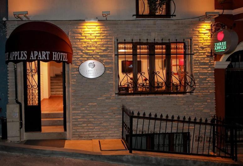 Three Apples Taksim Residence