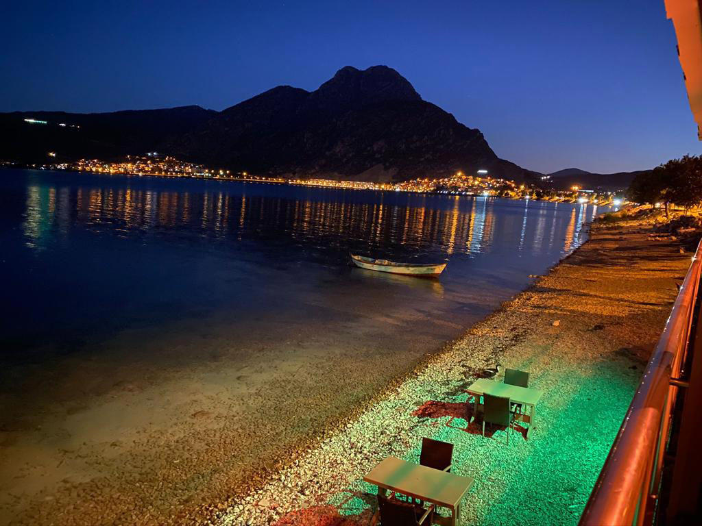 Kroisos Lake Hotel