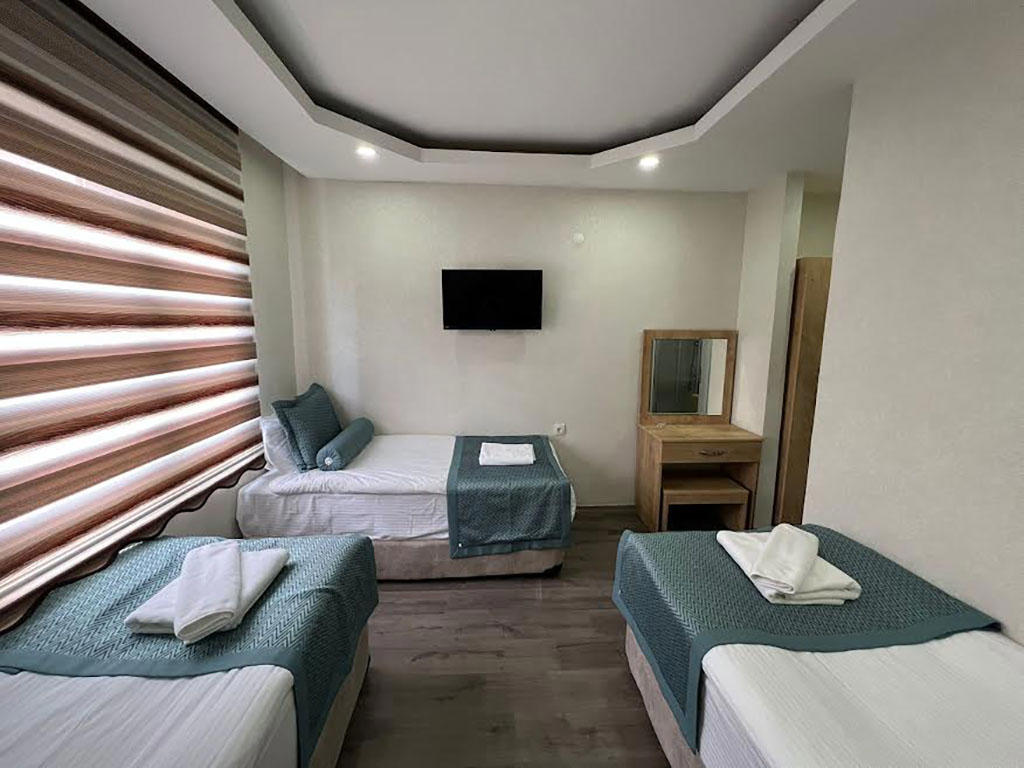 Kroisos Lake Hotel
