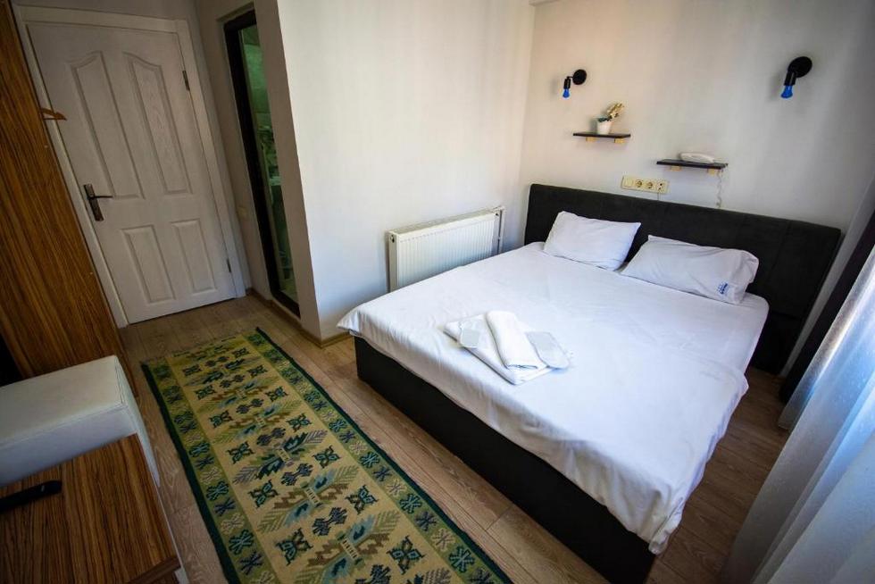 Altun Life Hotel