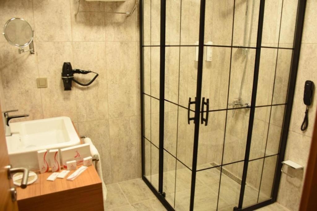 Aklife Hotel & Suit