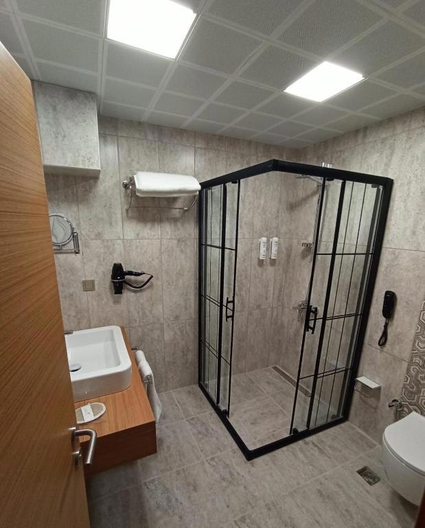 Aklife Hotel & Suit