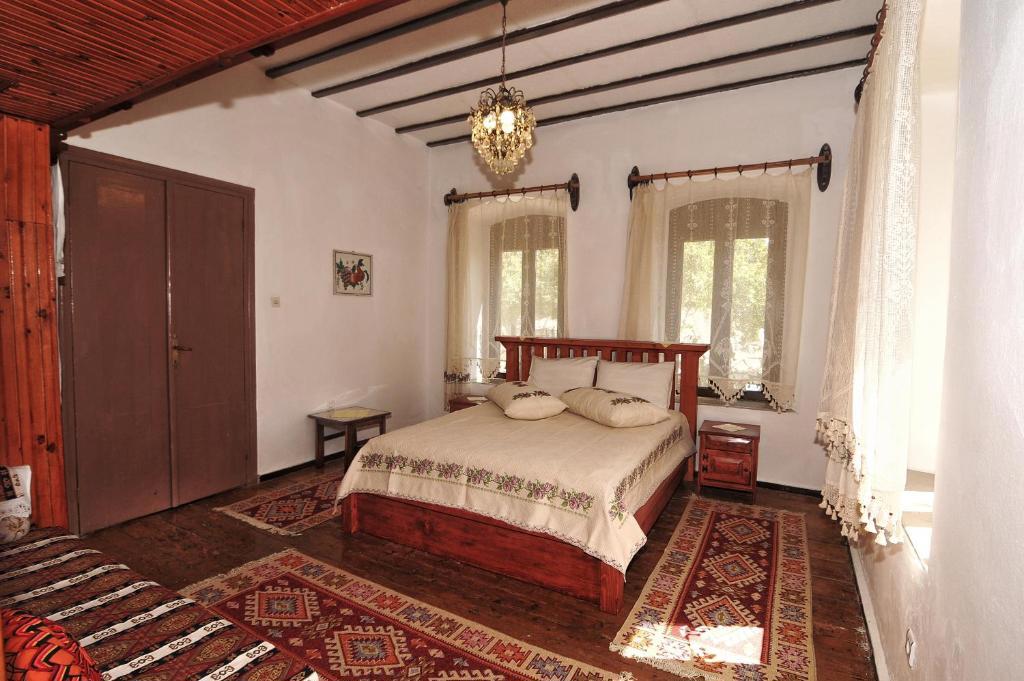 Saklı Konak