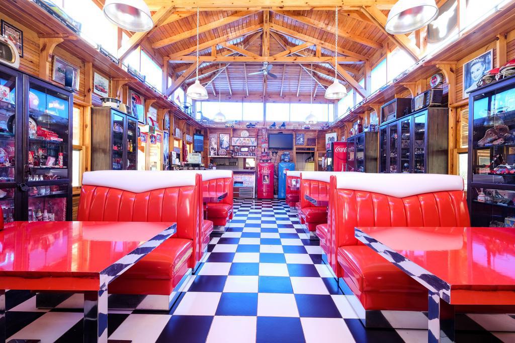 Fifties Corner