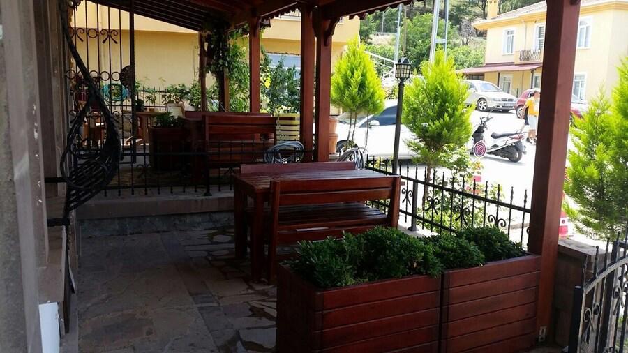 Ayvalık Konaklari