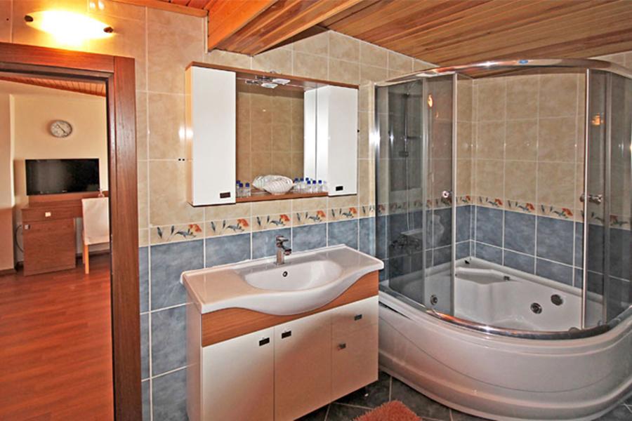 Ucem Hotel Golden Sea