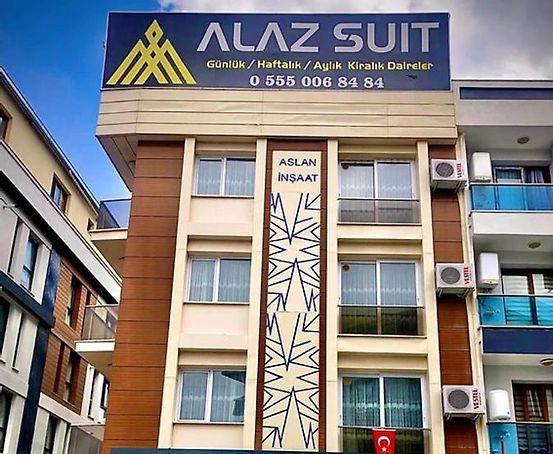 Alaz Suit