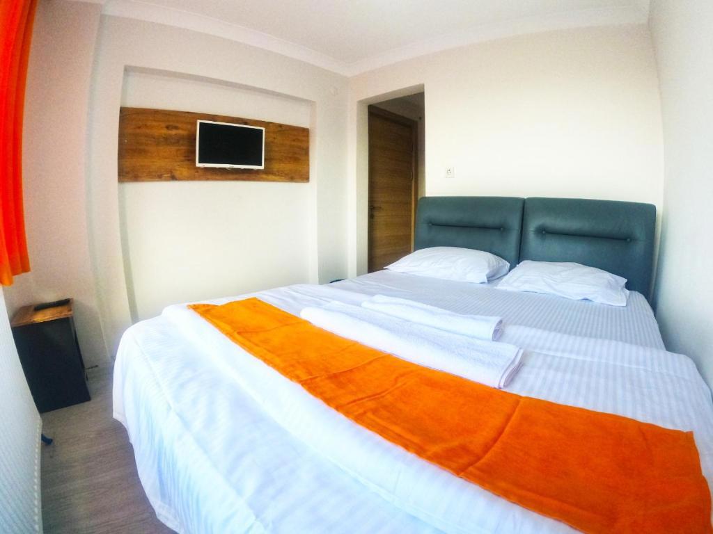 Otel Evren