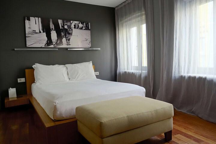 Candy Suite Home