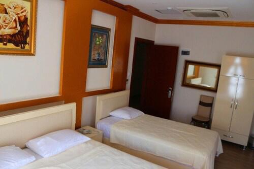 Seybils Hotel