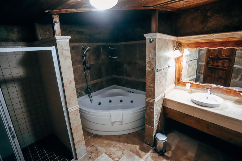 Melis Cave Hotel