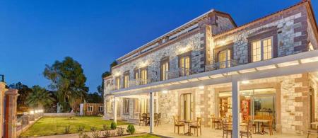 Navalia Hotel