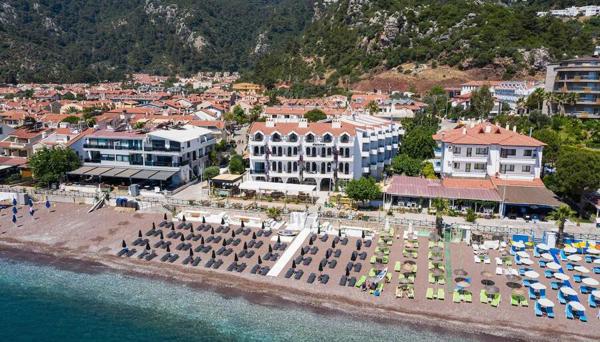 Diplomat Hotel