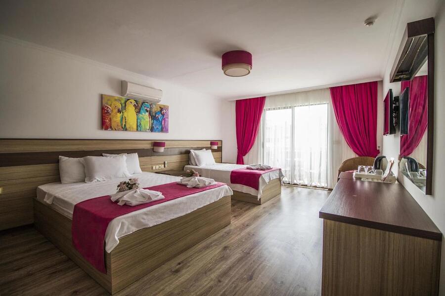 Pyara Hotel
