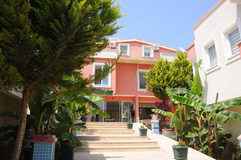 Ania Garden