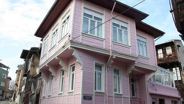 Piya Hostel