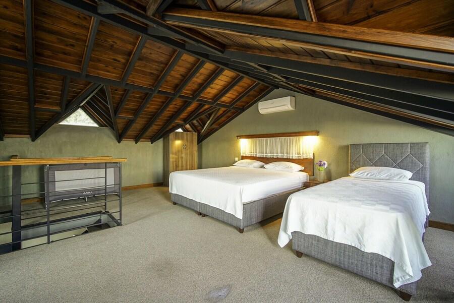 The Green Goose Hotel