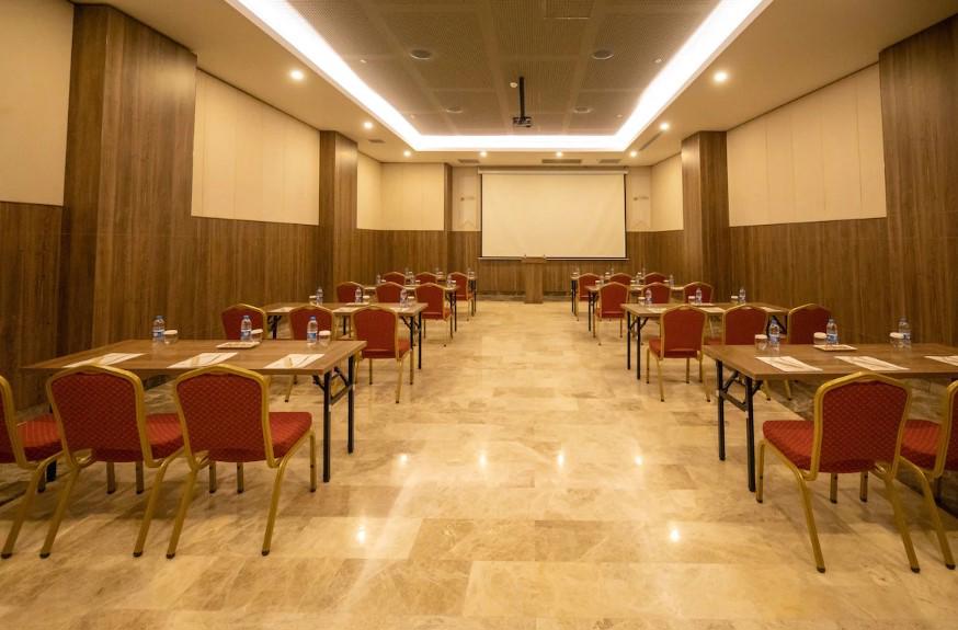 Engin Otel Izmir