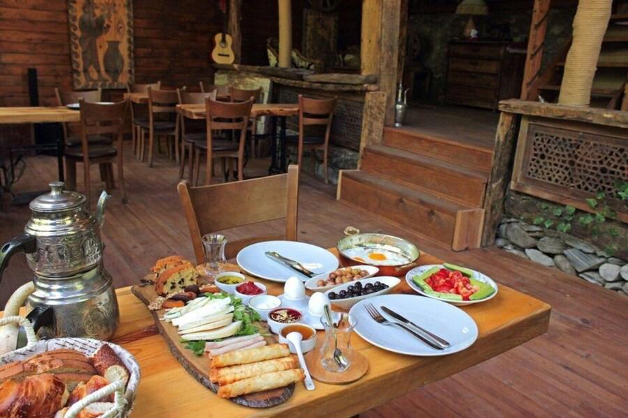 Antik Vadi Bungalov Otel Kazdağları