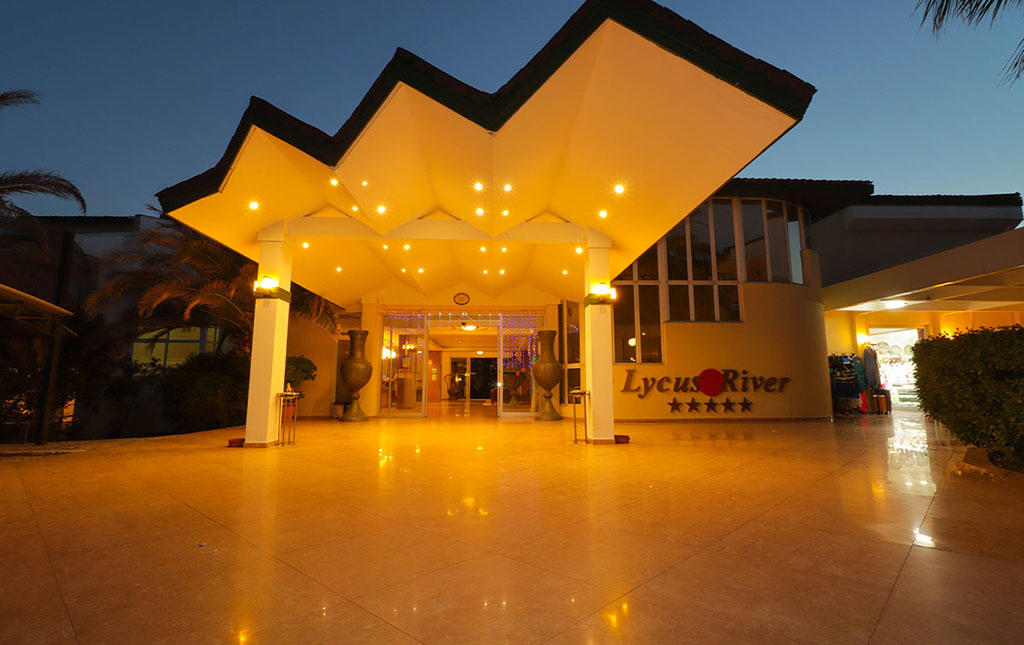 Lycus River Hotel