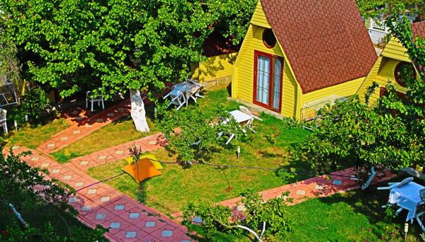 Idavilla Bungalow Hotel