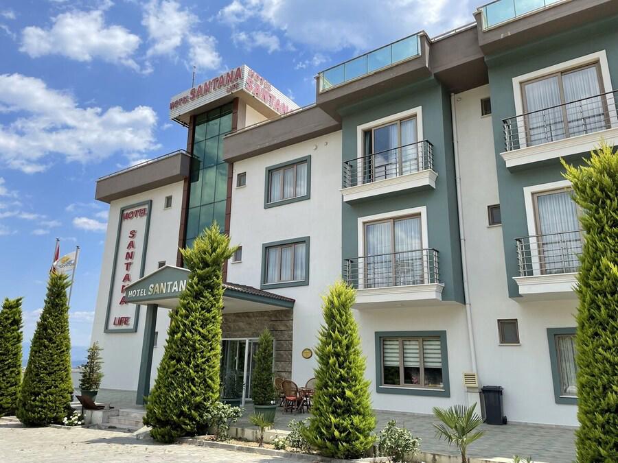 Santana Life Otel