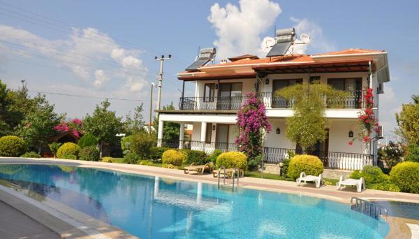 Iztuzu Exclusive