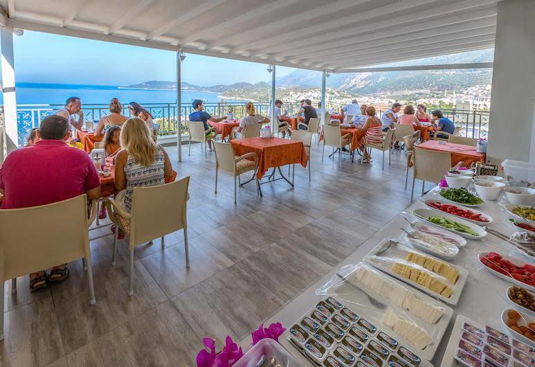 Defne Hotel
