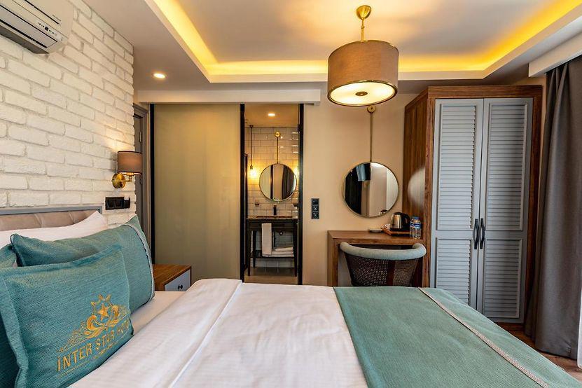 Interstar Hotel