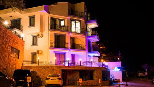 Carpediem Suite Hotel