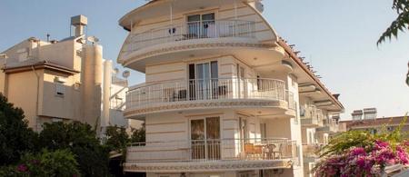 Un Side Hotel