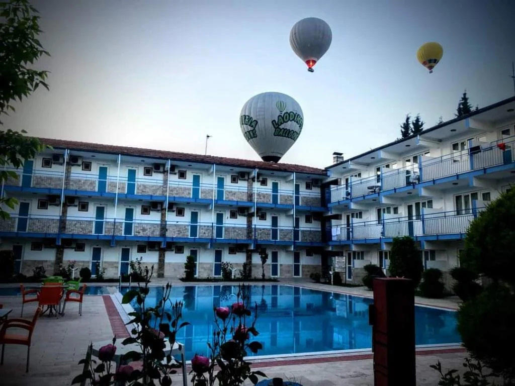 Uyum Hotel