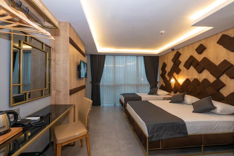 Fly And Stay Airport Hotel