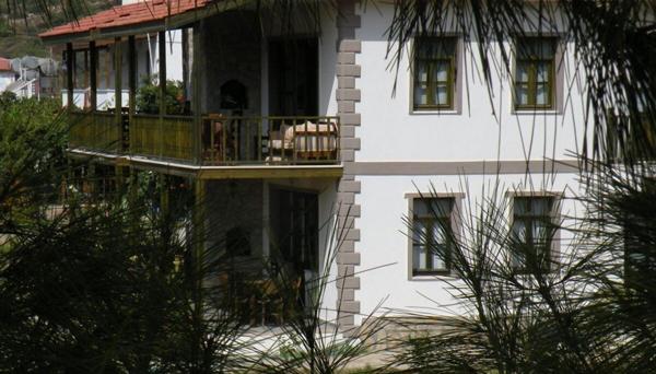 Sempati Apart